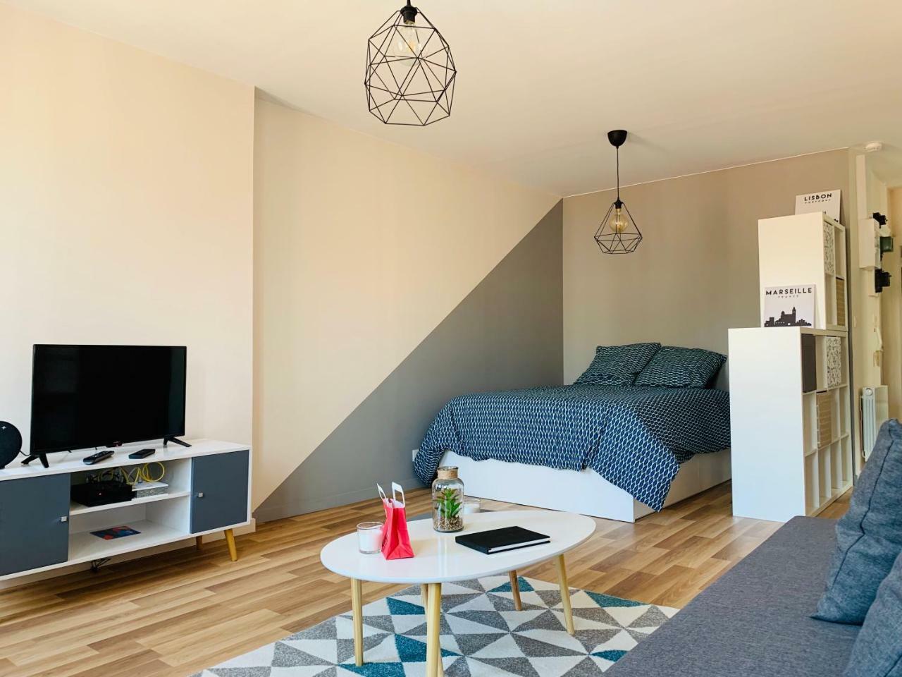 Esprit Studio Sur Plateau Central Клермон-Ферран Экстерьер фото